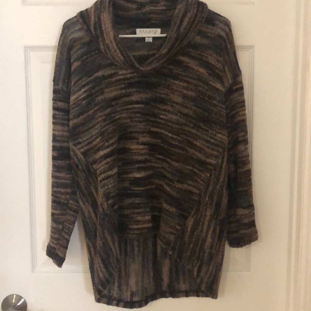 Studio JPR soft 3/4 length sleeves sweater